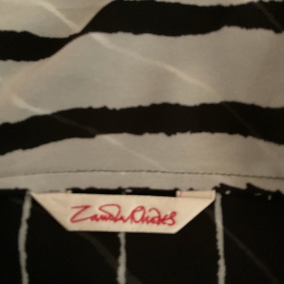 Long… sheer cover - Picture 3 of 3